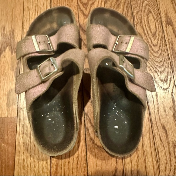 Size 39 Birkenstocks - Picture 1 of 3